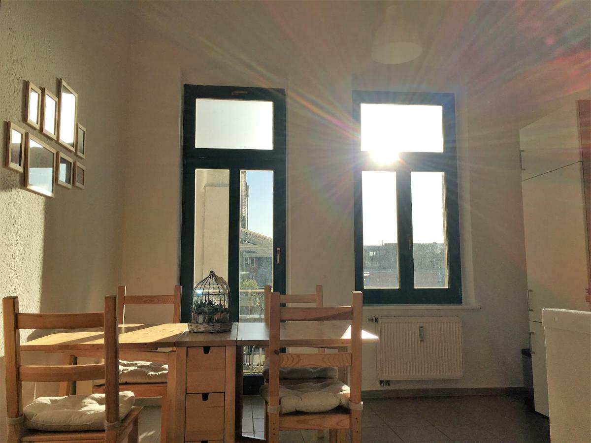 Ruhiges Apartment Am Rande Des Szeneviertels Dresda Esterno foto